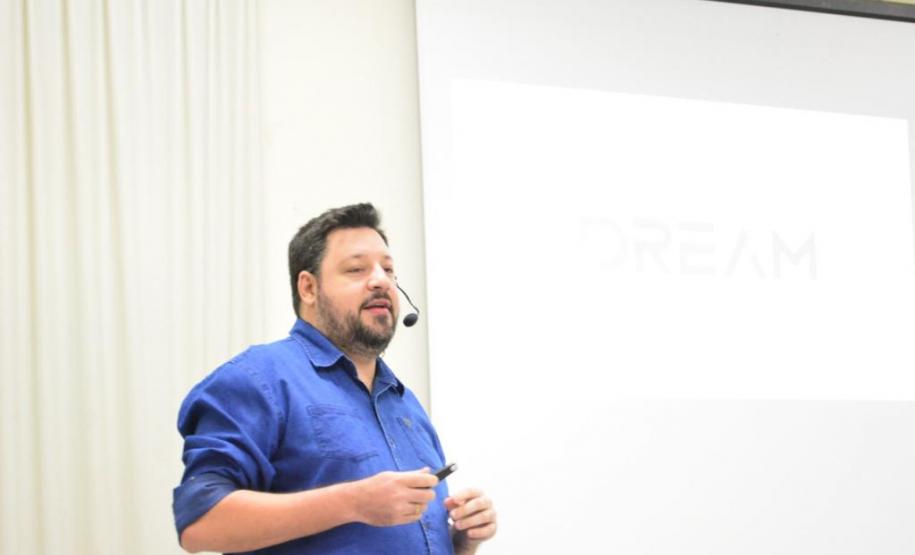 XII Semana de Gestão e Negócios - CE Vicente Rijo