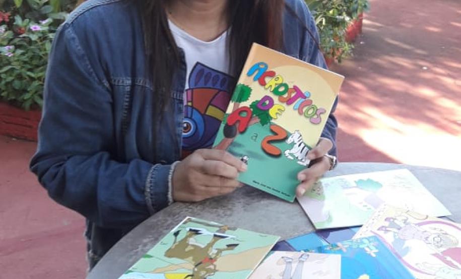Professora de Alvorada do Sul é autora de livros infantis