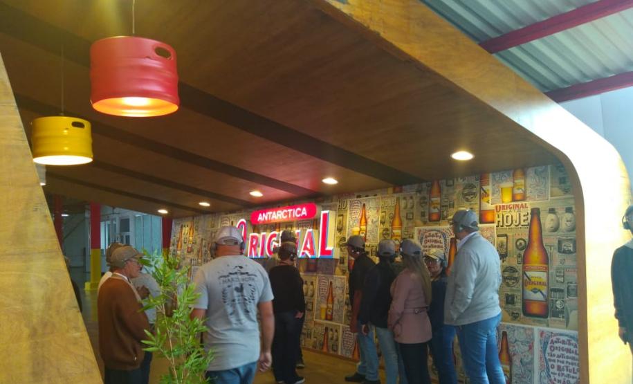 Cursos técnicos subsequentes do CE Vicente Rijo realizam visita técnica e cultural em Ponta Grossa