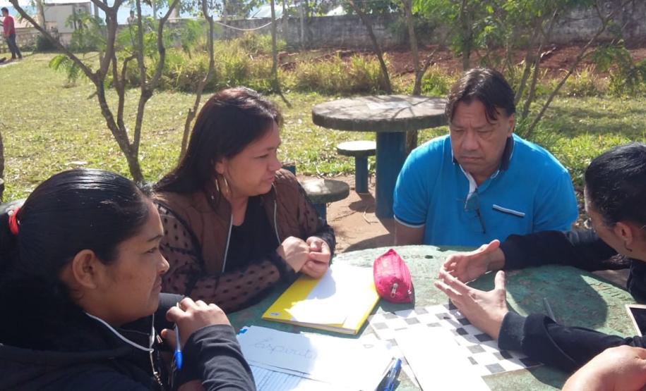 Formação para profissionais das escolas indígenas