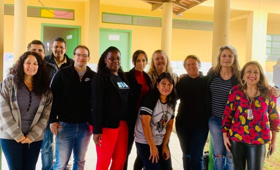 Formação para profissionais das escolas indígenas